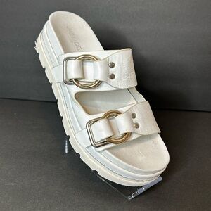 J/Slides BAHA white leather sandal size 9